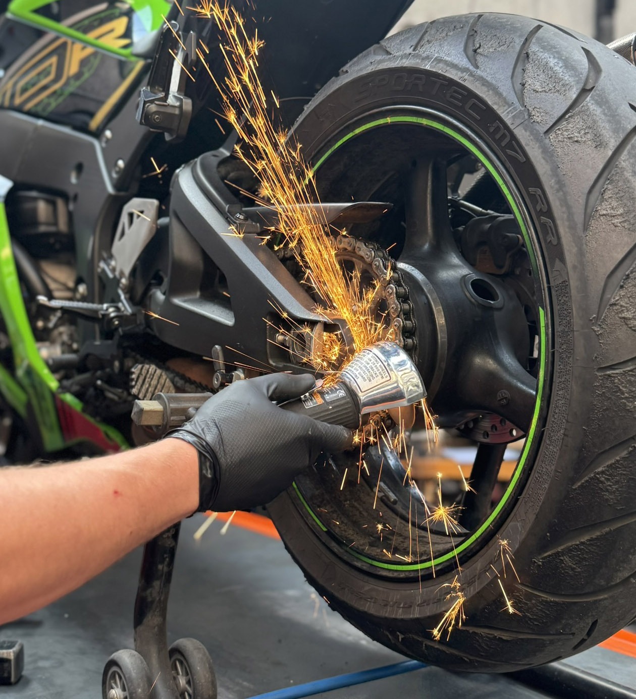 Entretien & révision moto – NJR Motors, garage moto expert dans le 91 Entretien & révision moto - NJR Motors, garage moto expert dans le 91