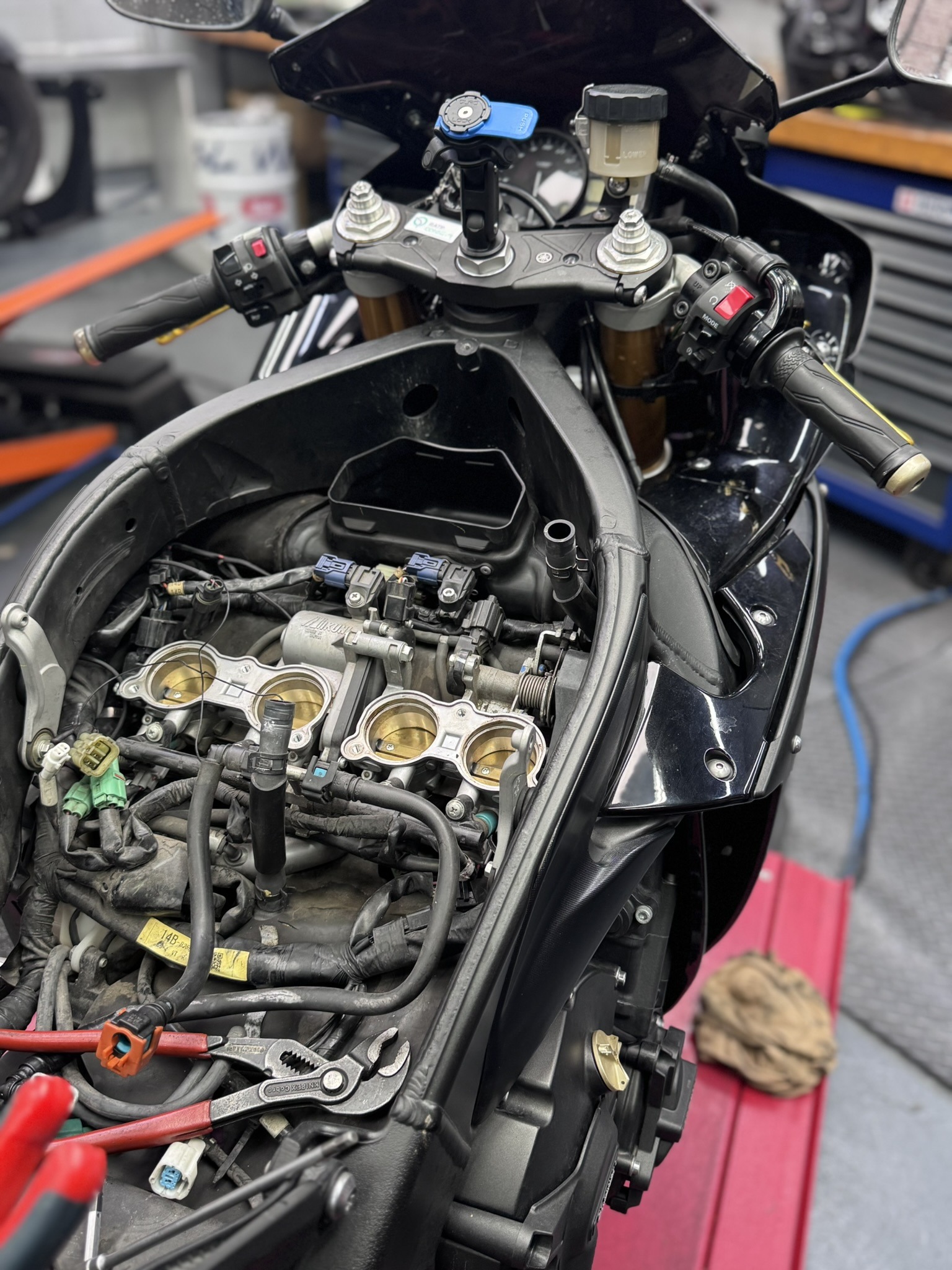 Photo de l’atelier moto NJR Motors à Marcoussis